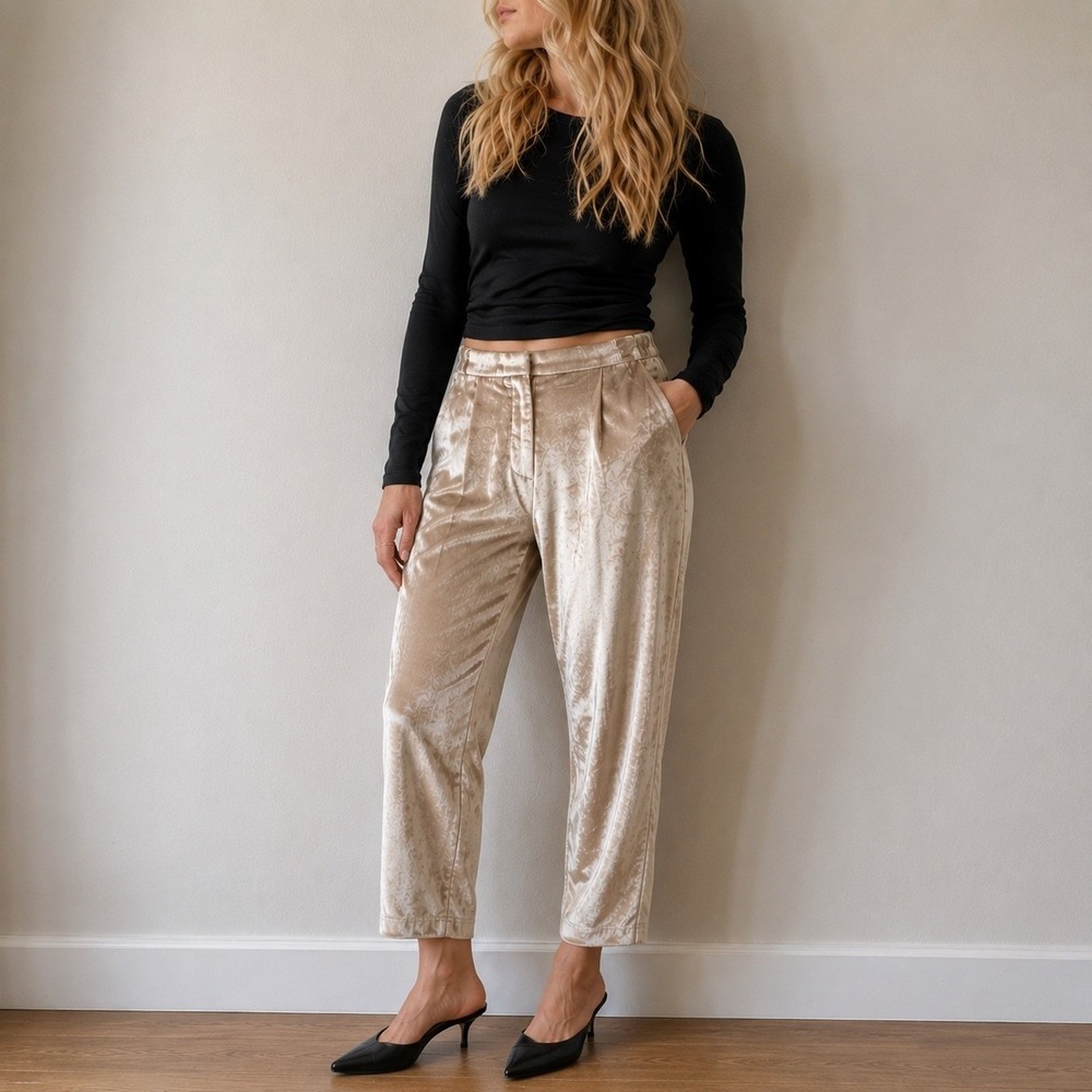 Habitual Gold Crushed Velvet Pleated Tapered Pants Size 4 Minimalist Holiday